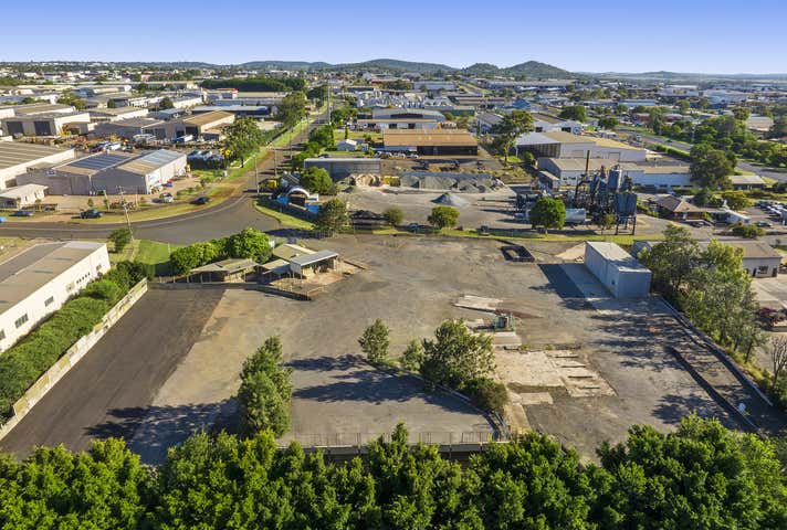 17 Orford Court Wilsonton QLD 4350 - Image 8