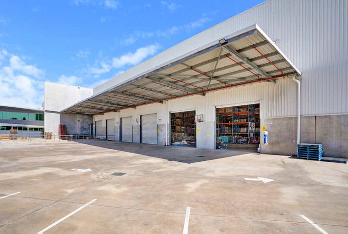 46 Tarlton Crescent Perth Airport WA 6105 - Image 12