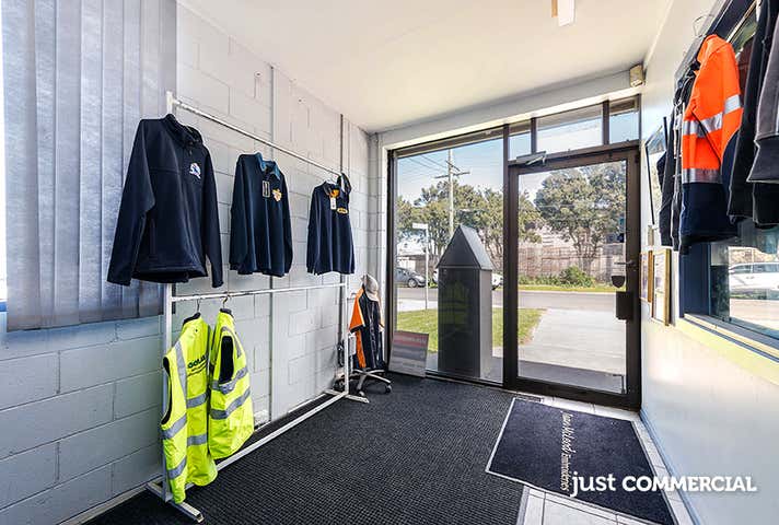 16 Fonceca Street Mordialloc VIC 3195 - Image 2