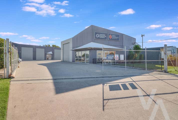 3/1 Saltspray Close Redhead NSW 2290 - Image 1