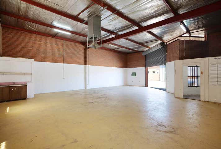 1/110 Briggs Street Welshpool WA 6106 - Image 6