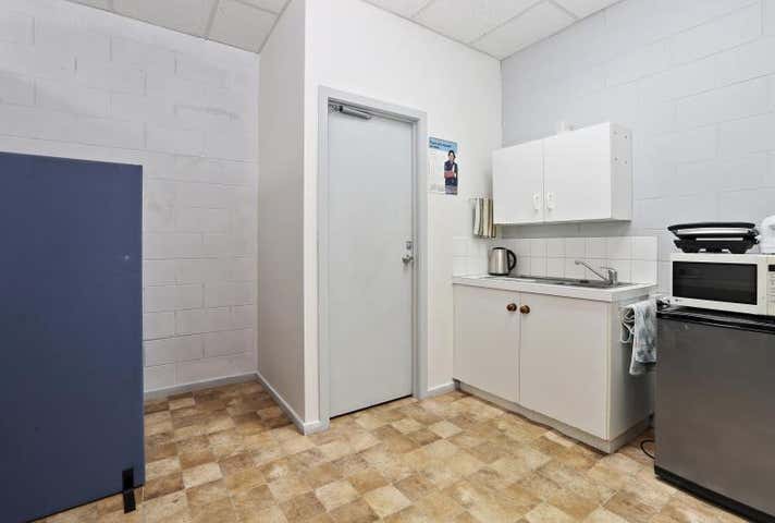 Unit 4, 67 Pakington Street Geelong West VIC 3218 - Image 6