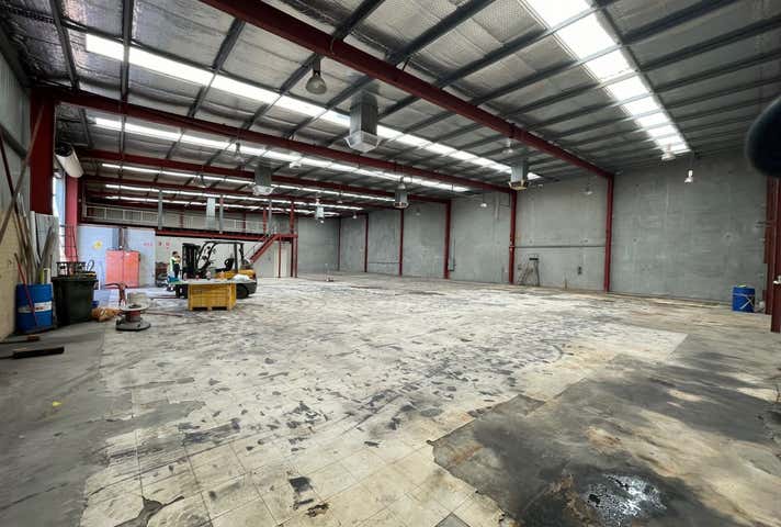 21 Denninup Way Malaga WA 6090 - Image 15