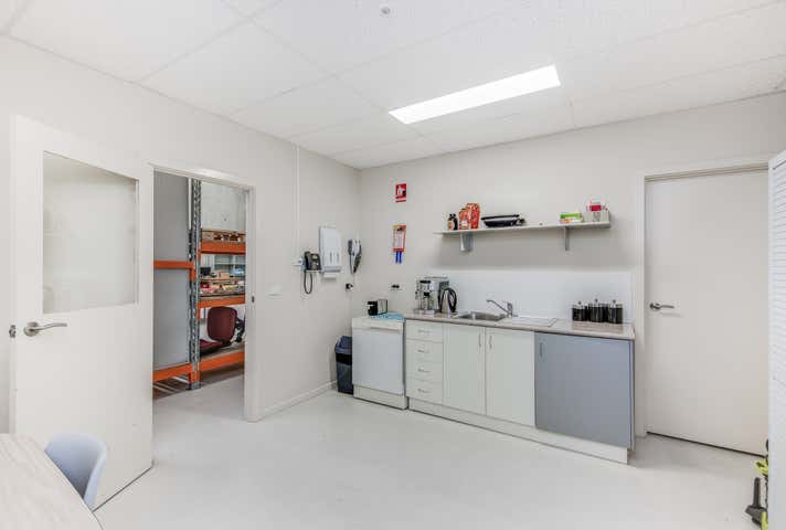 2/32-44 Tarkin Court Bell Park VIC 3215 - Image 4