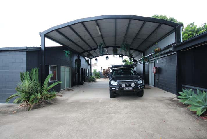 1/20 Warburton Street North Ward QLD 4810 - Image 1