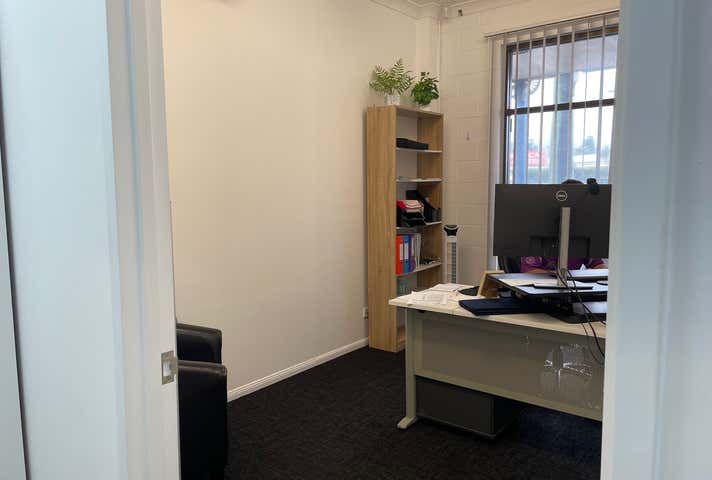 1/214 Mulgrave Road Westcourt QLD 4870 - Image 7