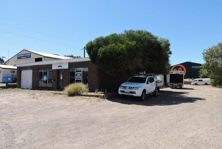 120 Maurice Road Murray Bridge East SA 5253 - Image 1