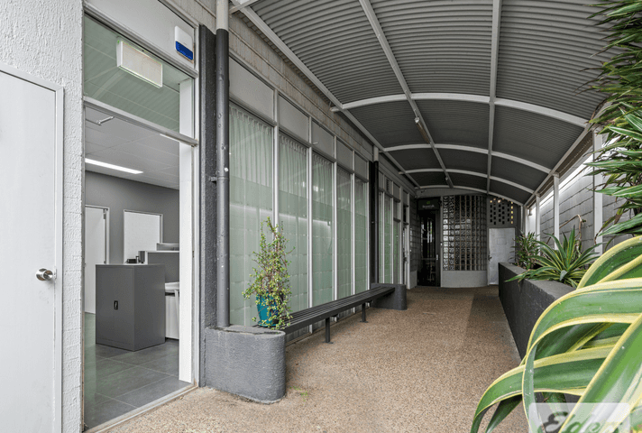 2/211 Logan Road Woolloongabba QLD 4102 - Image 10