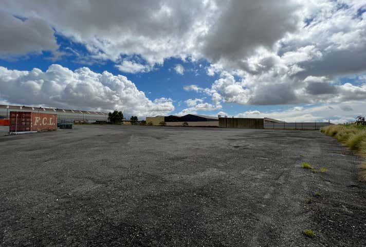 Rear 25 Jackson Street Bassendean WA 6054 - Image 4