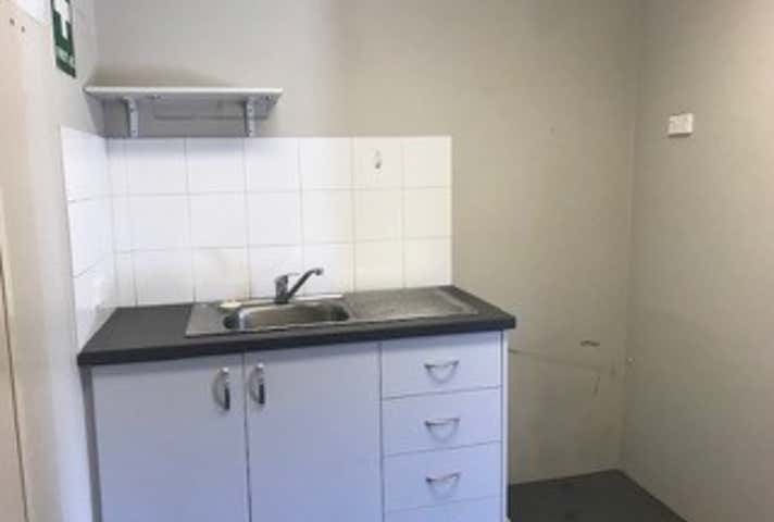 4/73 Discovery Drive Bibra Lake WA 6163 - Image 12