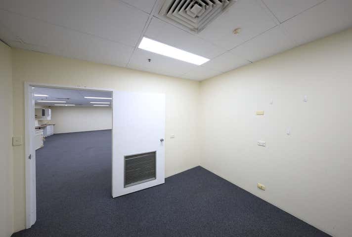 59 Dutton Street Portsmith QLD 4870 - Image 12