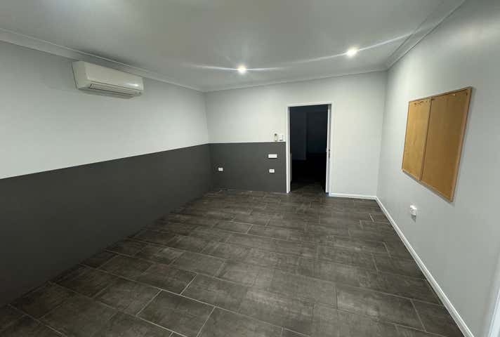 1/11 Carmel Street Garbutt QLD 4814 - Image 2