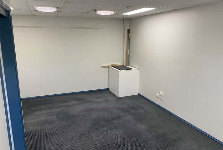 1B/11 Glenwood Drive Thornton NSW 2322 - Image 2