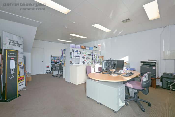 7/7 Gympie Way Willetton WA 6155 - Image 4