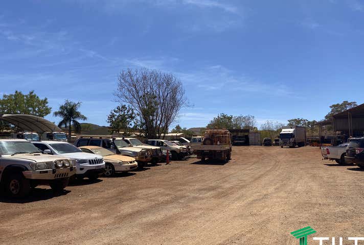 42 & 43 Boonderoo Road Tom Price WA 6751 - Image 10