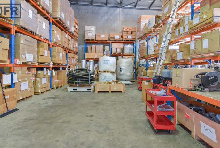 30 Parkinson Lane Kardinya WA 6163 - Image 5