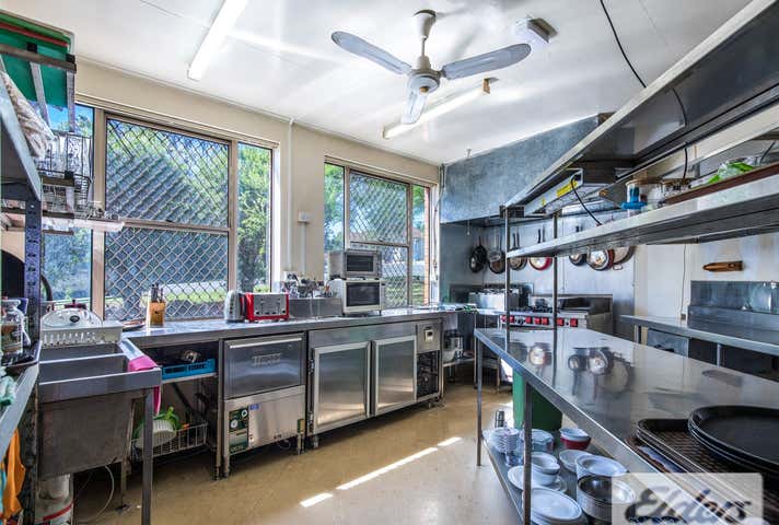389 Cornwall Street Greenslopes QLD 4120 - Image 9