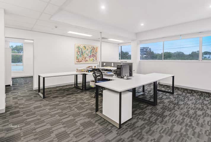 19 Creek Street Redcliffe QLD 4020 - Image 5