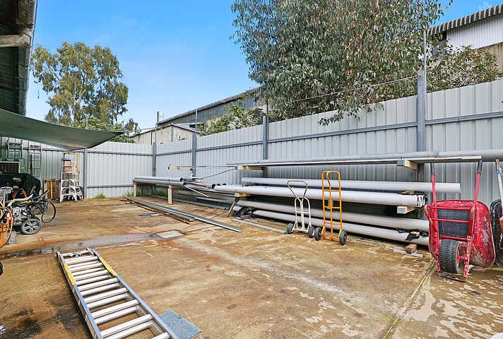 52 Peel Road O'Connor WA 6163 - Image 16