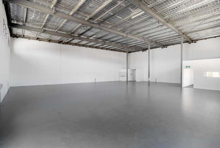 9-15 Ellengowan Street Urangan QLD 4655 - Image 2