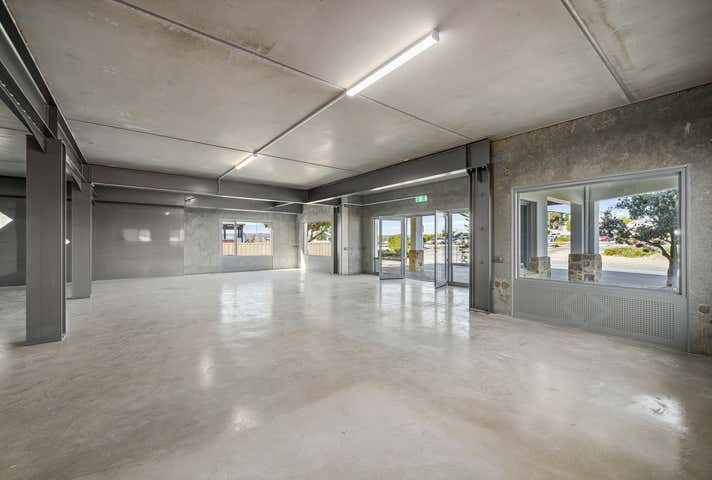 9 Saltfleet Street Port Noarlunga SA 5167 - Image 10