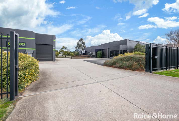 2/8 Ladd Road New Gisborne VIC 3438 - Image 4