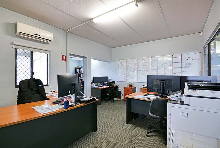 52 Peel Road O'Connor WA 6163 - Image 9