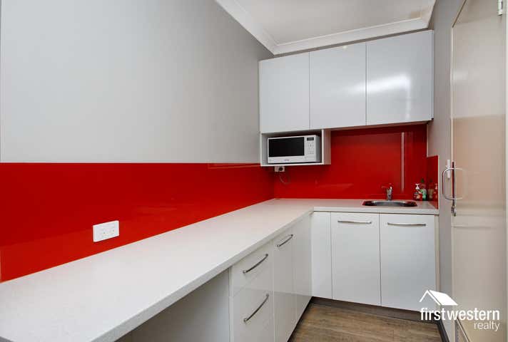 4/21 Warman Street Neerabup WA 6031 - Image 9