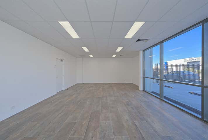 8 Oban Link Canning Vale WA 6155 - Image 6