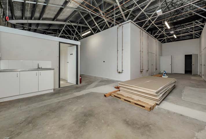 Shops 3 & 4, 277 Charters Towers Road Mysterton QLD 4812 - Image 9