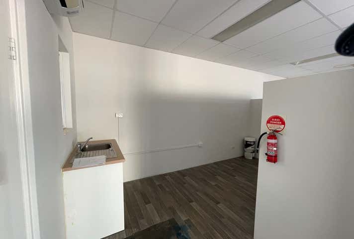 Unit 2, Unit 2, 253 Ocean Keys Boulevard Clarkson WA 6030 - Image 7