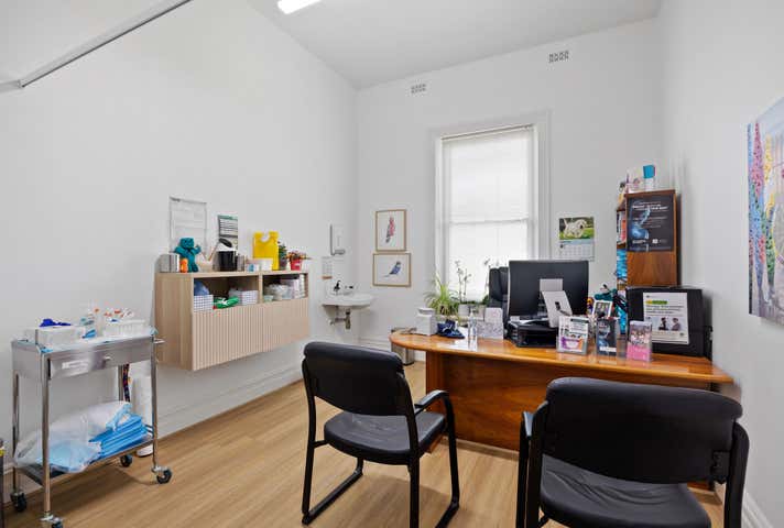 37 Moseley Street Glenelg SA 5045 - Image 9