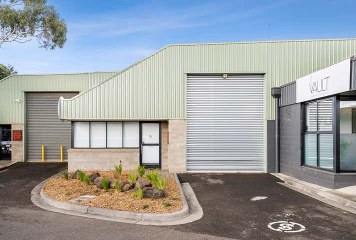 2 Edols Place North Geelong VIC 3215 - Image 1