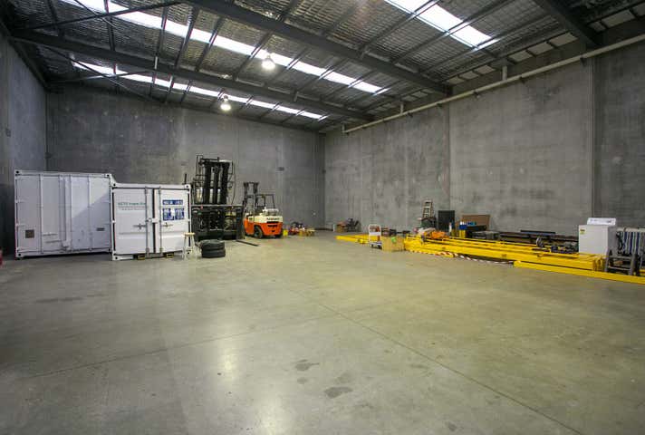 Unit 1, 4 Mallaig Way Canning Vale WA 6155 - Image 6