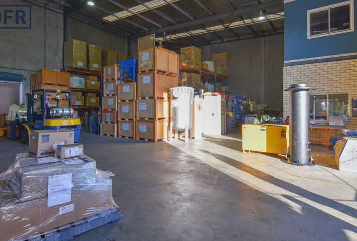 30 Parkinson Lane Kardinya WA 6163 - Image 6