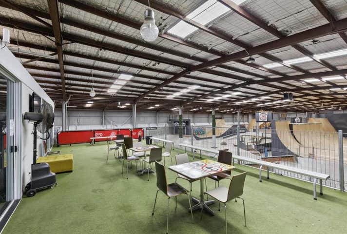 402 Thompson Road North Geelong VIC 3215 - Image 12