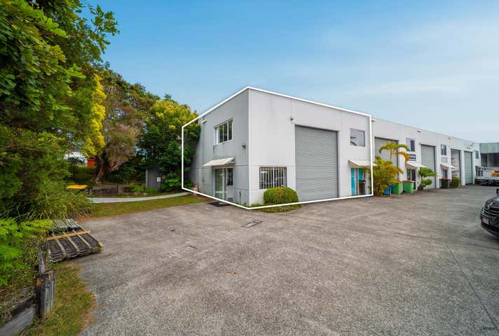 1/4 Flagstone Drive Burleigh Heads QLD 4220 - Image 9