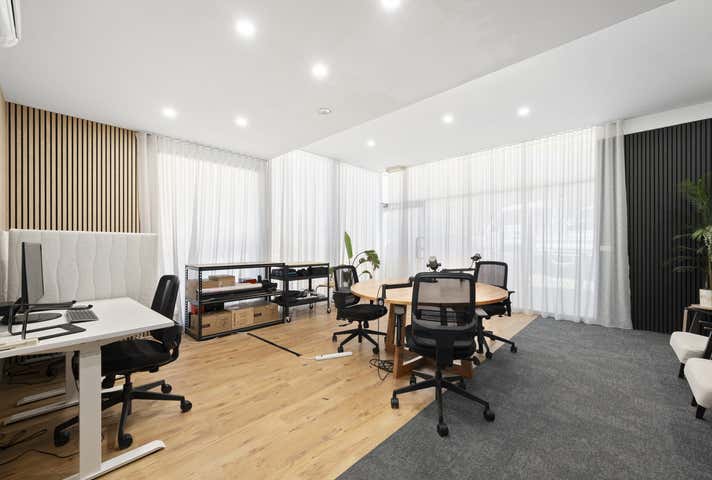 1/8 Simms Road Greensborough VIC 3088 - Image 3