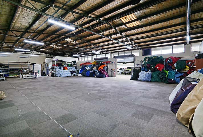 52 Peel Road O'Connor WA 6163 - Image 12