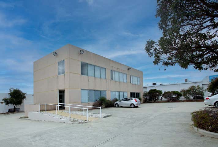 Unit 1, 32 Prindiville Drive Wangara WA 6065 - Image 12