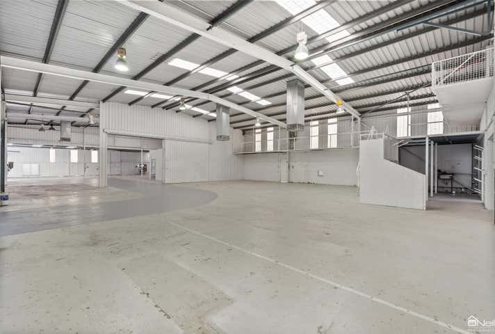 23 Owen Road Kelmscott WA 6111 - Image 4