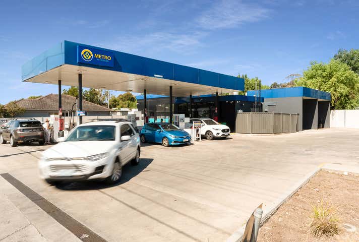 Metro Petroleum Fuel , 411 Main Road Golden Point VIC 3350 - Image 13