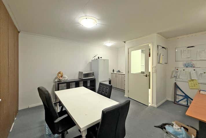 Unit 4, 42 Denninup Way Malaga WA 6090 - Image 10