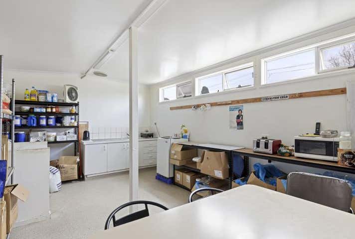 17 Stinton Avenue Newtown VIC 3220 - Image 10