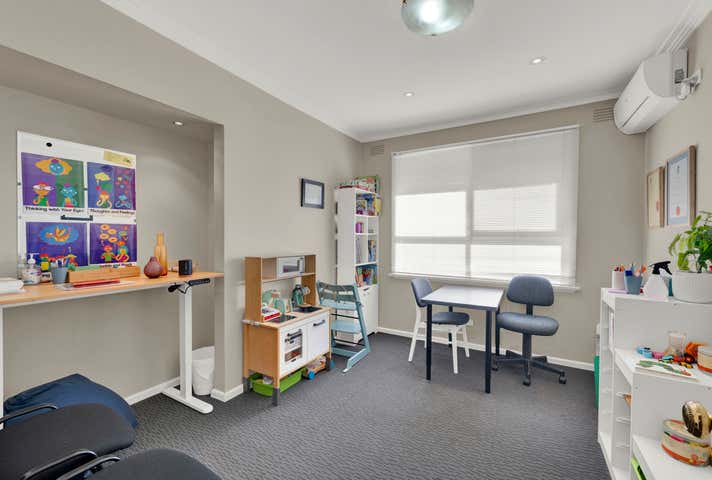 130 Watsonia Road Watsonia VIC 3087 - Image 3