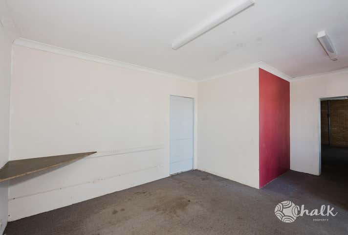 21 Ambrose Street Rockingham WA 6168 - Image 16