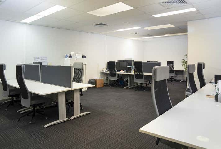 6/1 Merino Entrance Cockburn Central WA 6164 - Image 8