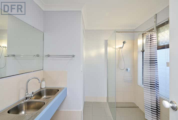 6/5 Berrigan Drive South Lake WA 6164 - Image 11