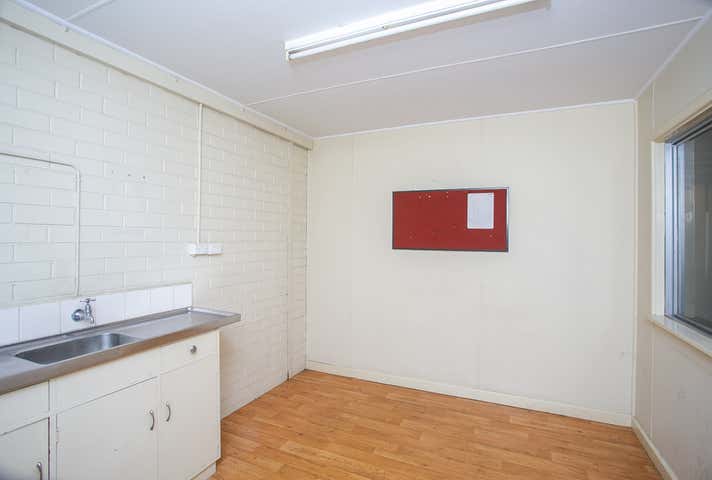 46 Tennant Street Welshpool WA 6106 - Image 17