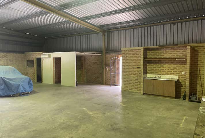 1/33 Gillam Drive Kelmscott WA 6111 - Image 11